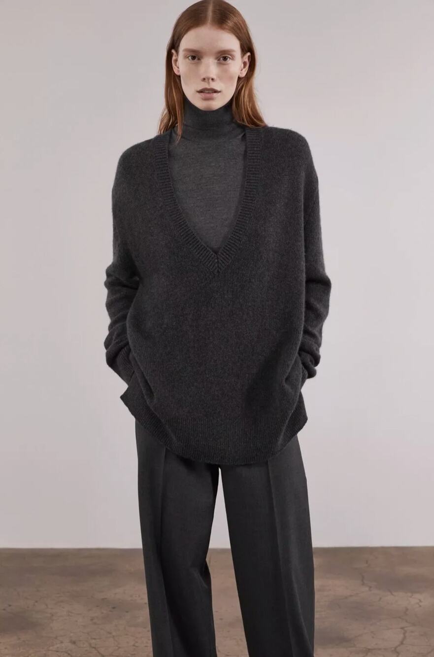 The Row Baudelia Deep V Neck 100% Cashmere Oversized Sweater Tunic Grey